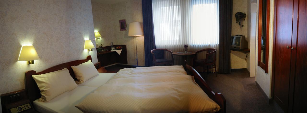 Landhotel Heiner Meyer Wahrenholz Exterior photo